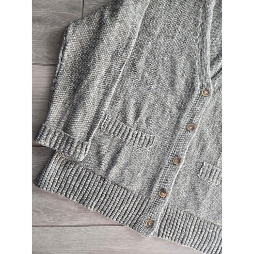 Ella Moss Boyfriend Cardigan Sweater Size: Medium Color: Green and Gray Blend - Picture 4 of 7